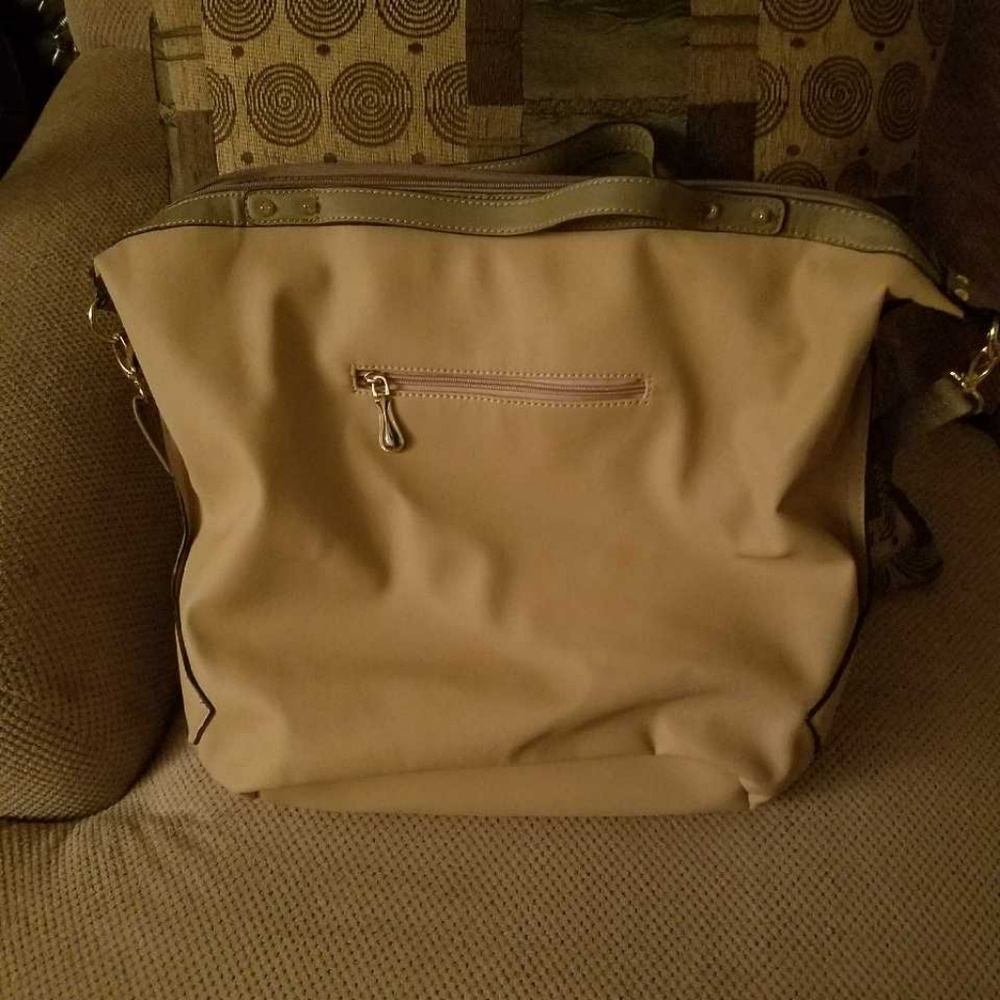 Purse - Picture 3 of 3